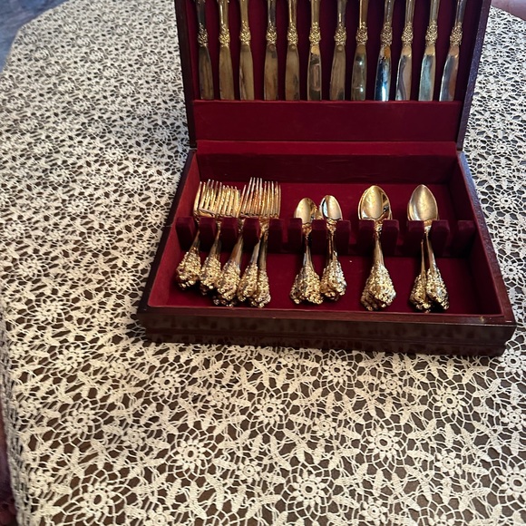 Vintage Baroque by Godinger GOLD PLATED 60 pieces total (12- 5 piece)